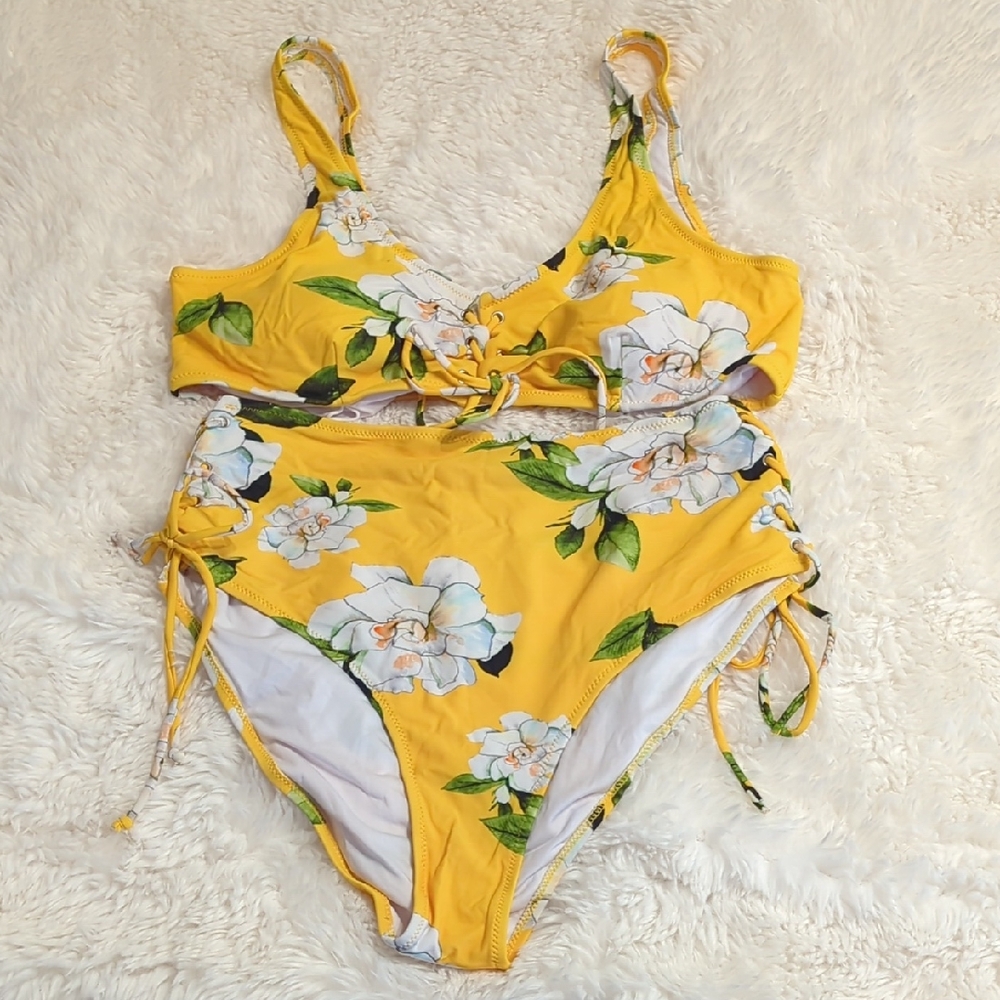 Cupshe -Yellow Floral Bikini Set